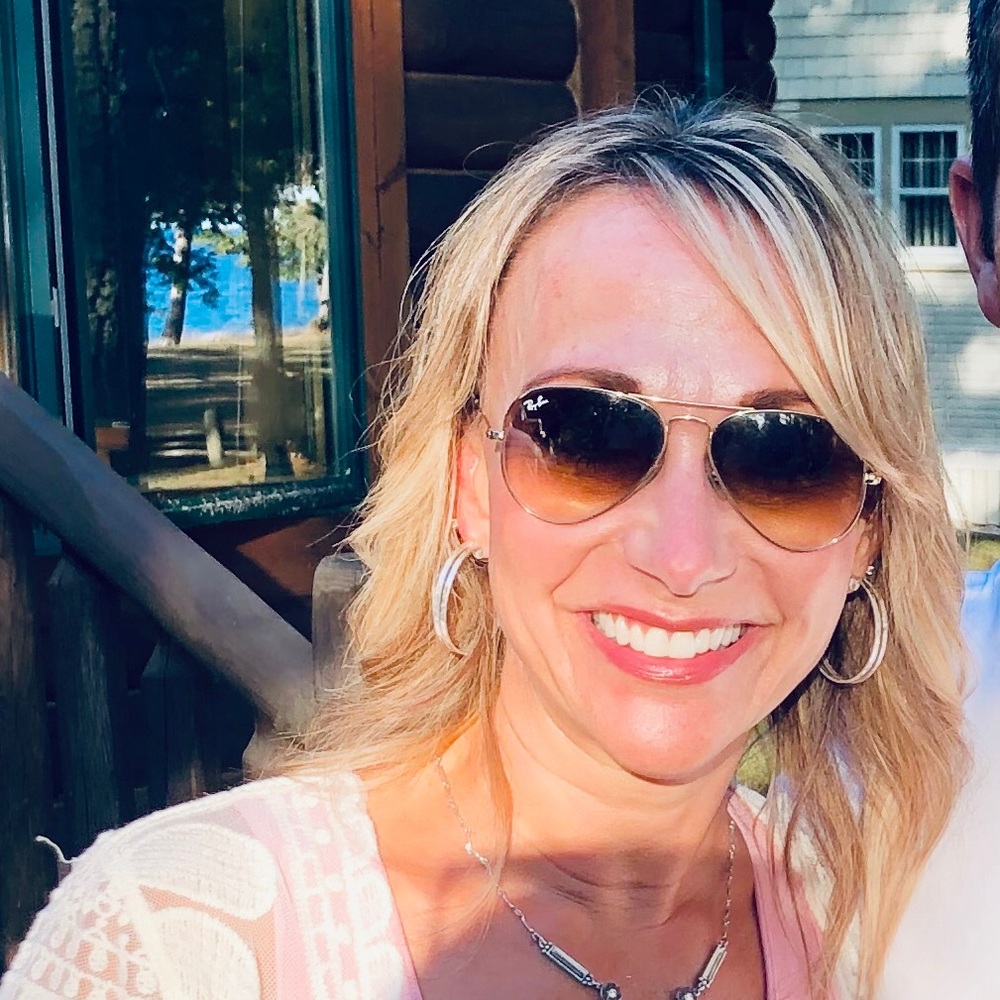 Meet your Posher, Julie